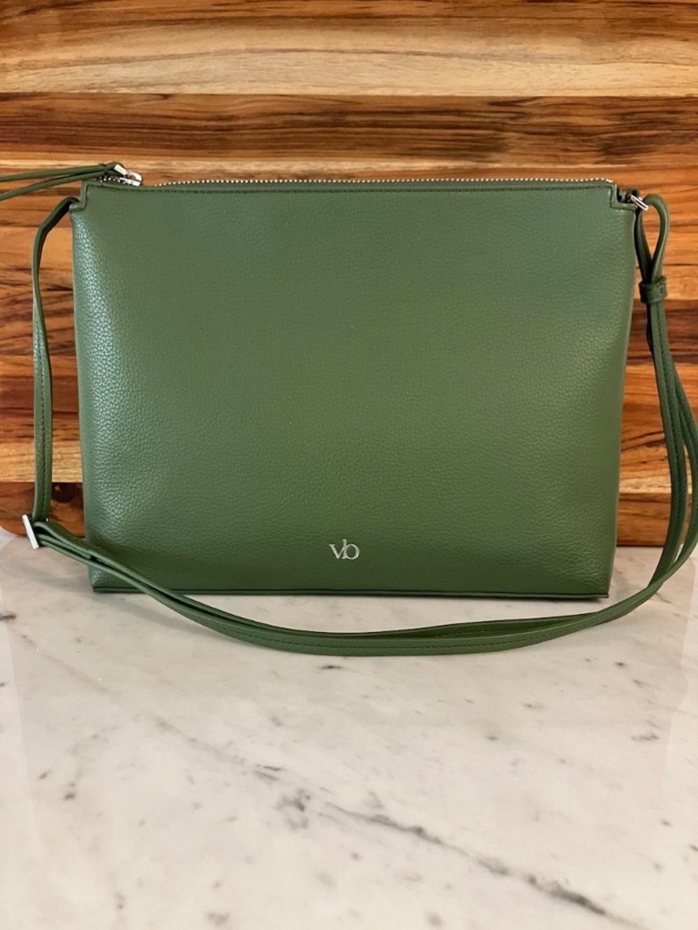 NWOT | Vera Bradley | Faux Leather Large Hipster | Bronze Green
